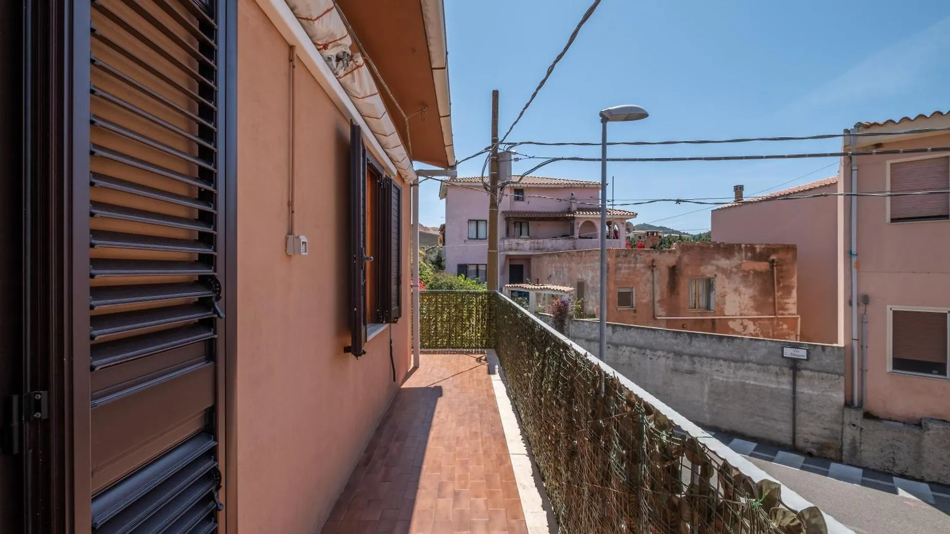 Ferienwohnung 5 Min BudoniTerrazzo Vista Borgo & Self Check-In Tanaunella Italien
