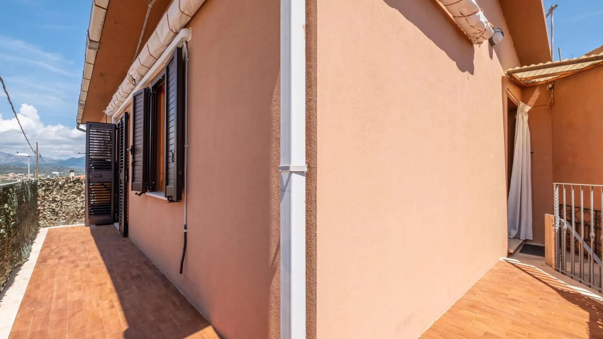 Ferienwohnung 5 Min BudoniTerrazzo Vista Borgo & Self Check-In Tanaunella 0*,  Italien